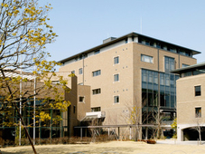 中国学園大学