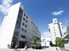 大阪青山短期大学