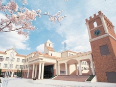 白鳳短期大学