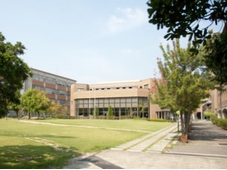 中国短期大学