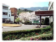 別府溝部学園短期大学